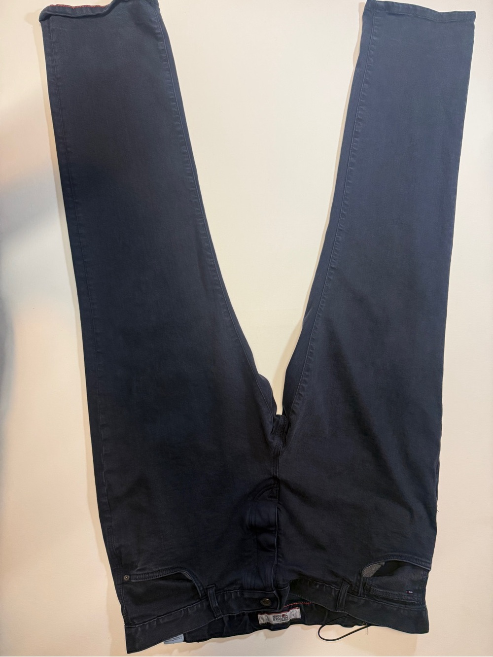 Tommy Hilfiger Men’s Dark Navy Boot Cut Jeans 40/32